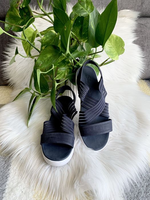 Skechers 39 granatowe sandaly