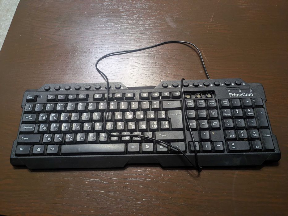 Продам клавиатуру
