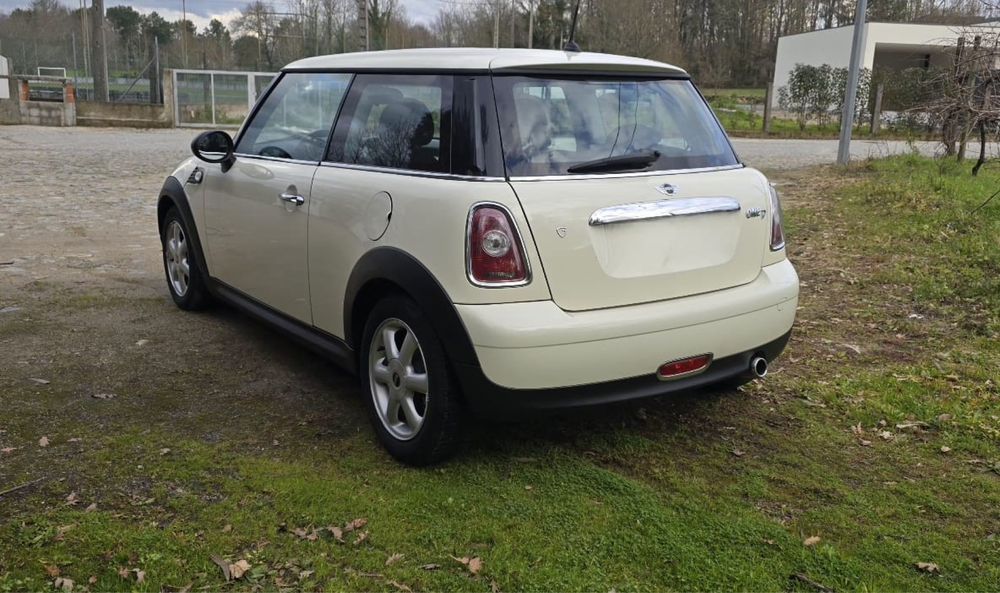 Mini one D 2010 impecavel