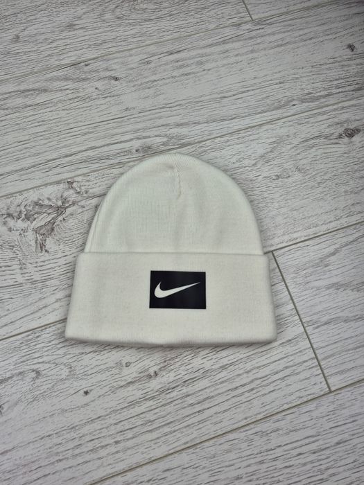 Продам Шапку Найк