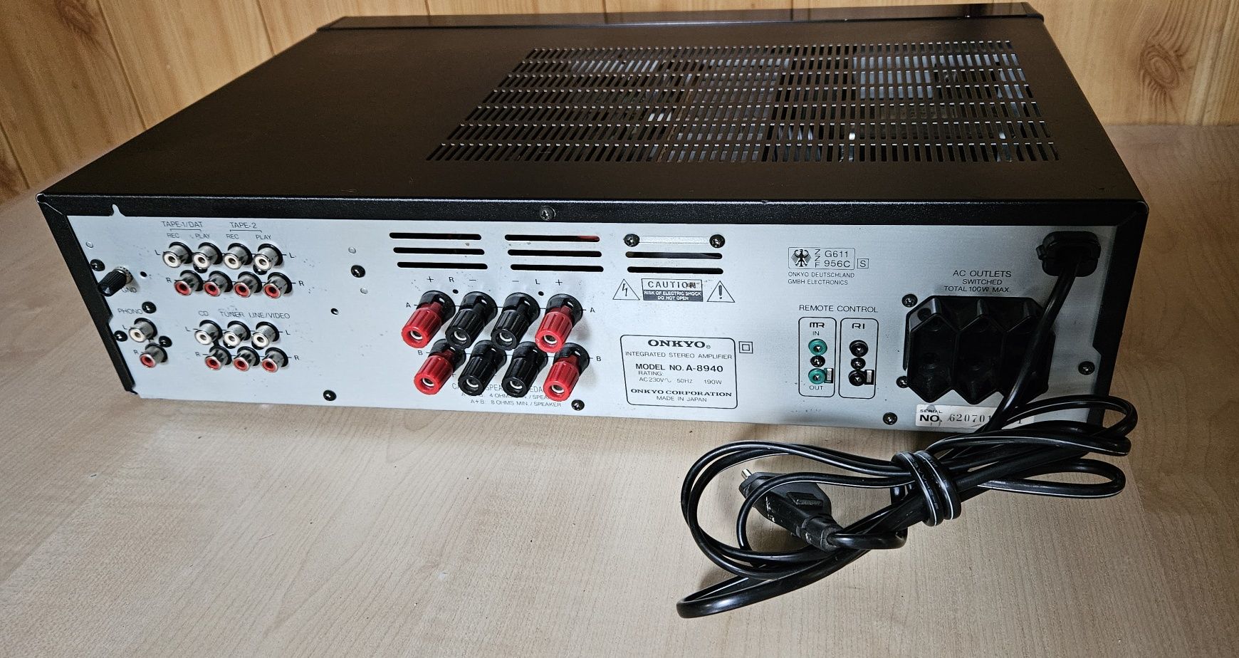 Wzmacniacz ONKYO A8940