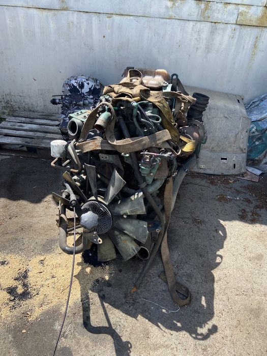 Мотор двигун двигатель Volvo D6B180 для FL6