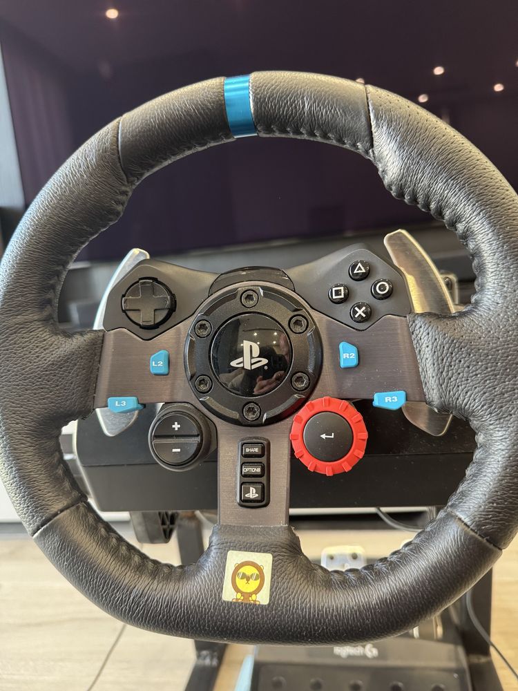 Комплект logitech g29  руль педалі + крісло шкіряне alpha romeo