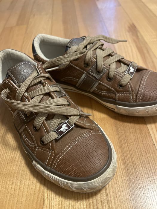 Półbuty mustang rozmiar 34