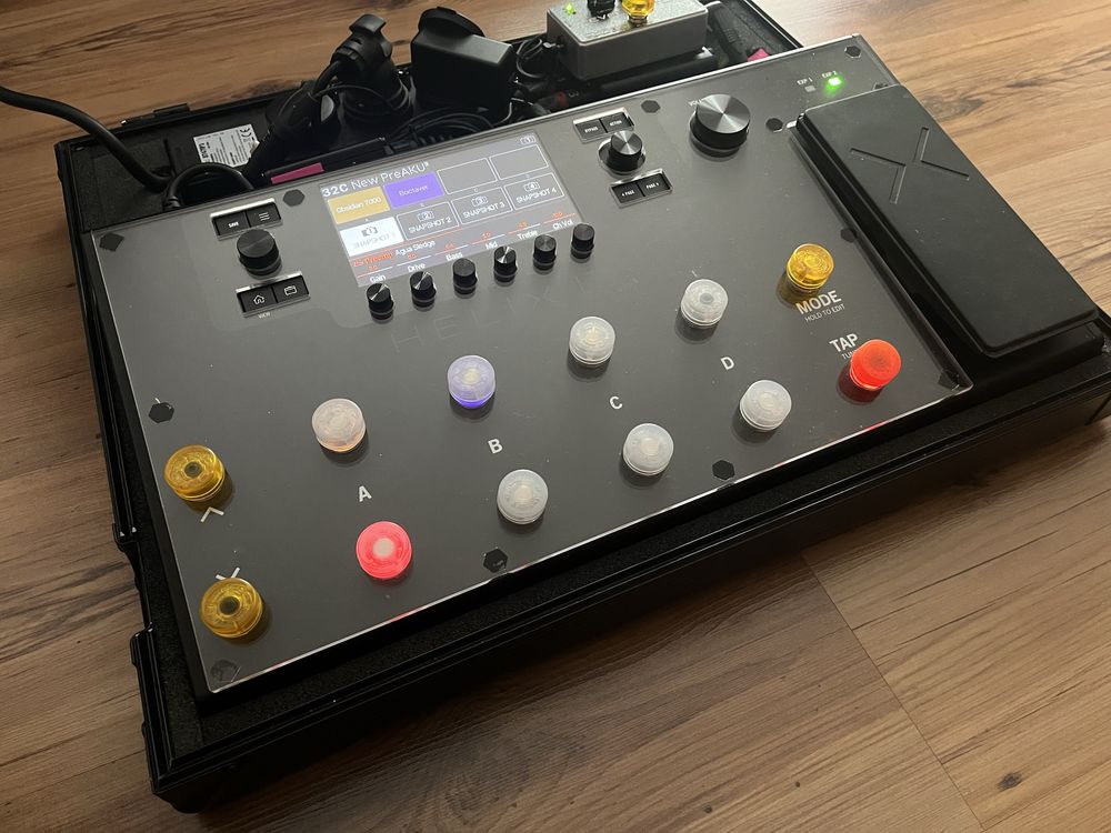 Line6 Helix LT + Case