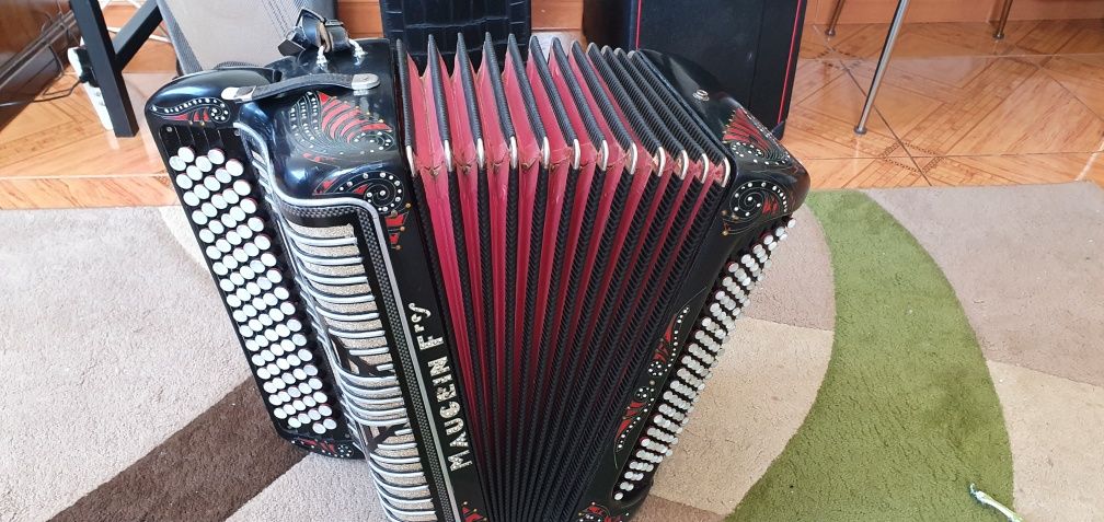 Acordeão/acordeon MAUGEM FRS