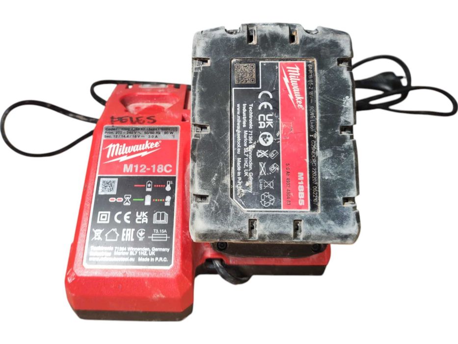 Narzędzie wielofunkcyjne Milwaukee M18 FMT  2x aku 5Ah + ład + walizka