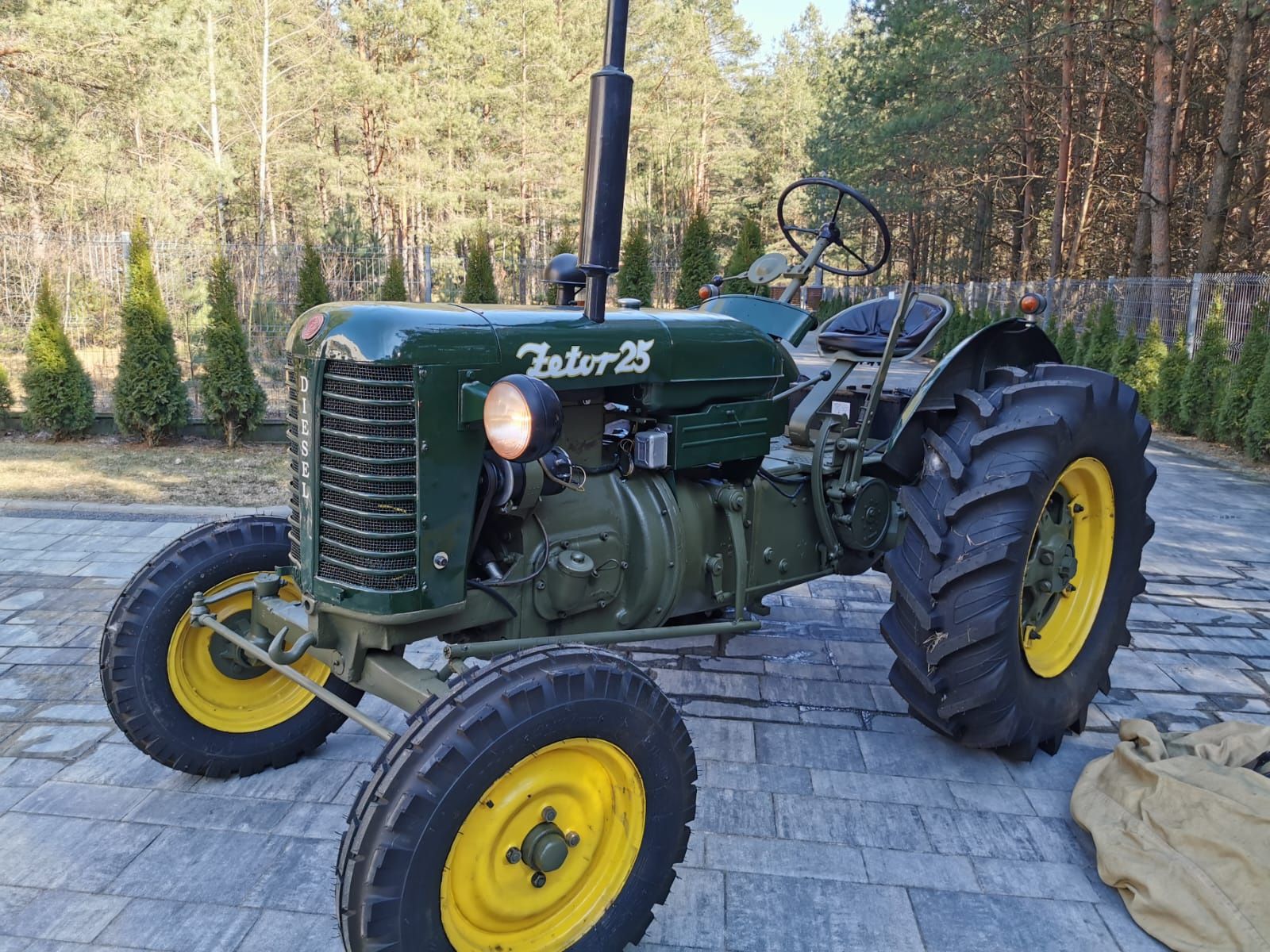 Traktor Zetor 25 rok 1947 stan idealny