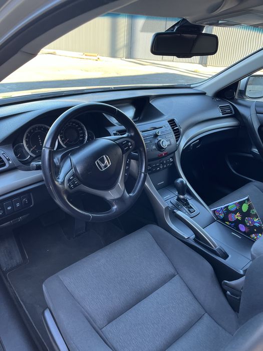 Хонда Акорд 2.0 Автомат