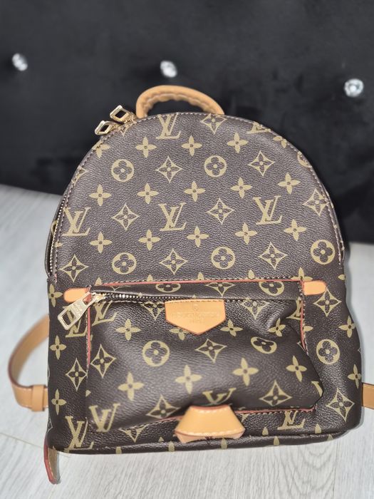 Louis Vuitton nowy sredni elegancki logowany plecak