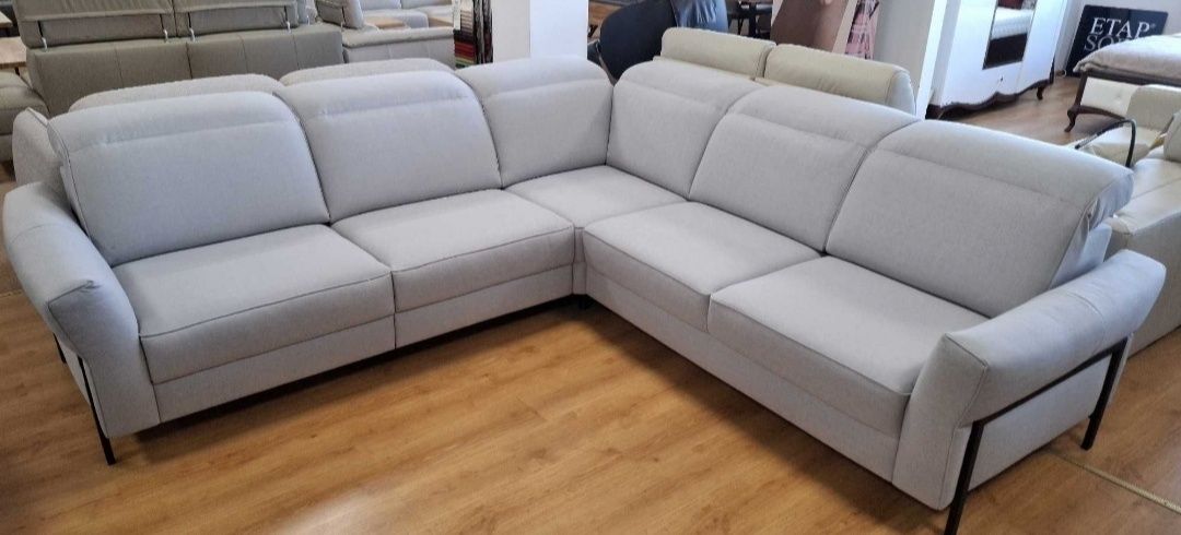Narożnik Mellow ERAP SOFA z funkcją relaks.