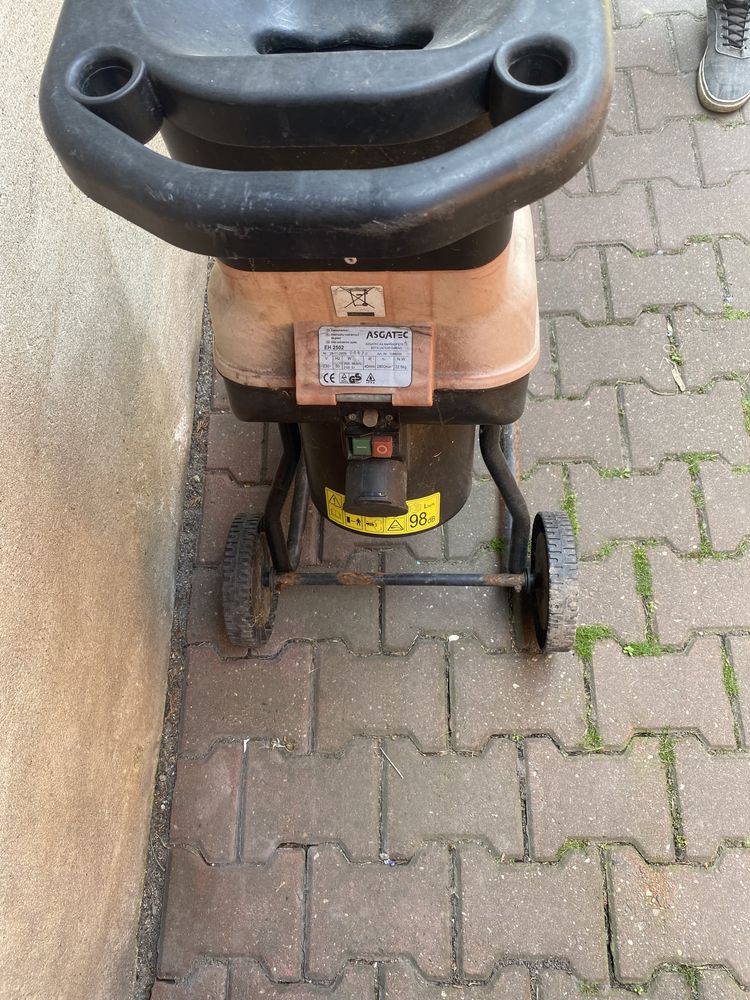 Rozdrabniacz do gałęzi  ASGATEC  EH2502
