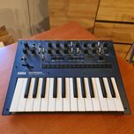 Korg Monologue Syntezator