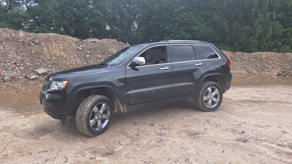 Jeep Grand Cherokee Wk2 Overland 3,6 bogata wersja,panorama,hak