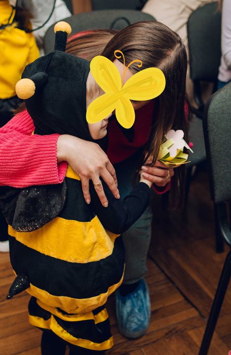 Костюм бжілки джмеля та зайчика