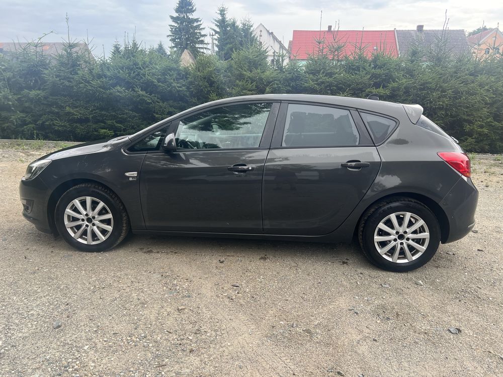 Opel astra J 1.4 turbo LPG