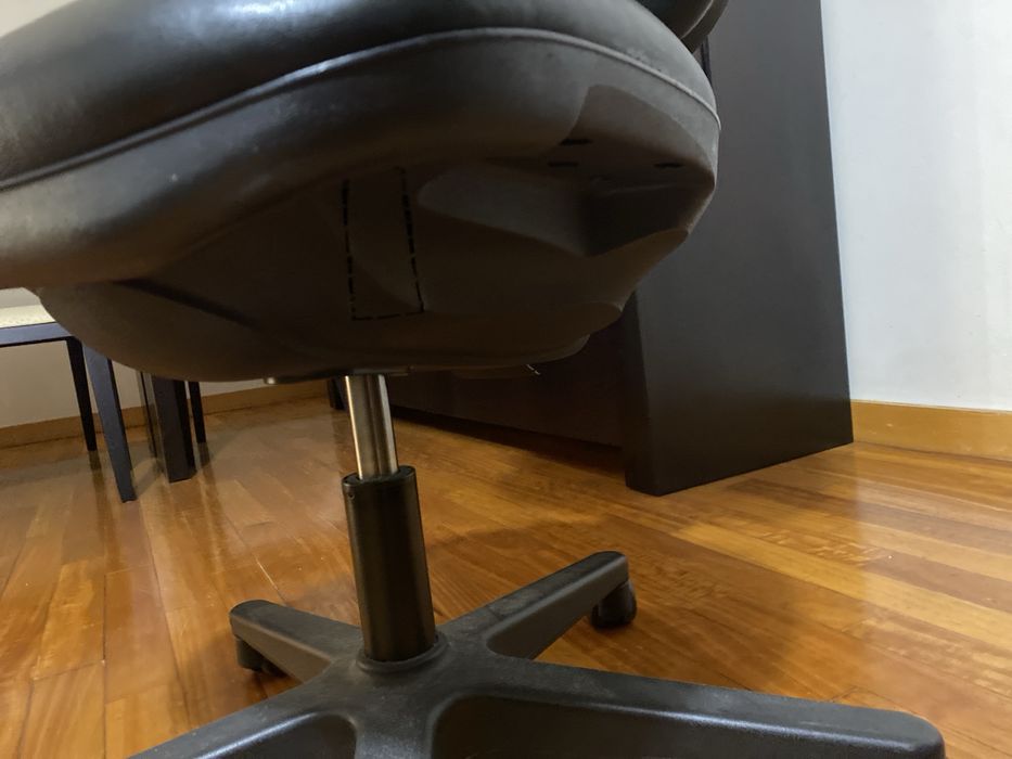 Cadeira com rodas usada