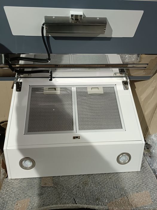 Витяжка Klarstein Alina 90, біла