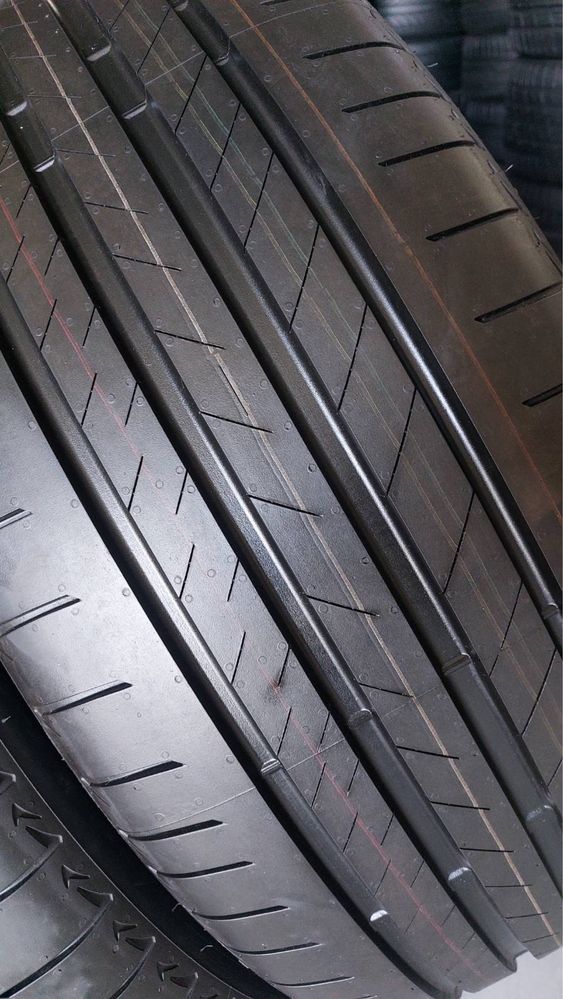 275/40/22 R22 Bridgestone Alenza 001 2шт новые