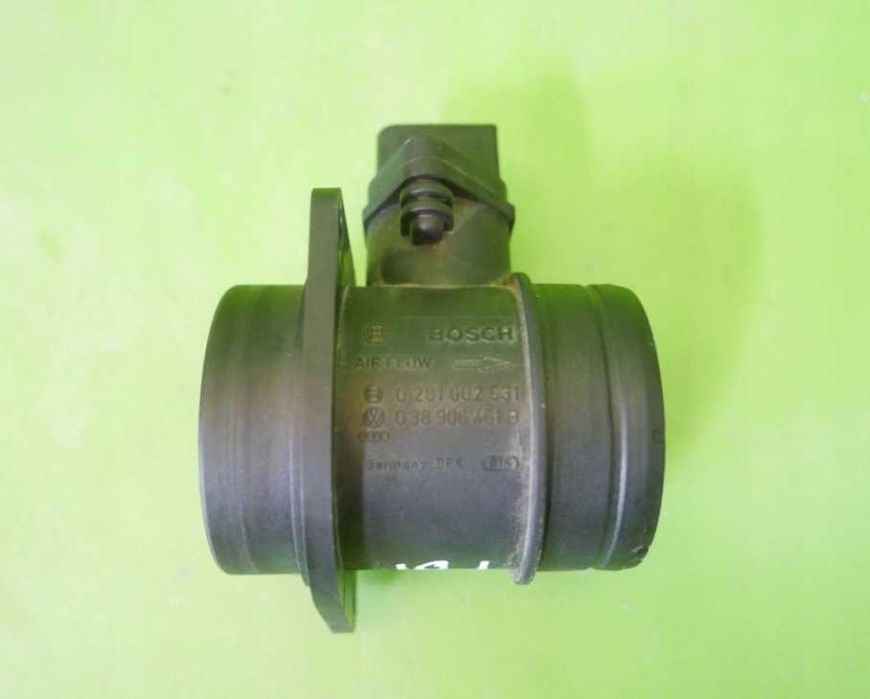 ДМРВ Расходомер Volkswagen Caddy Fox Polo Bora Touran Jetta 1.9 TDI