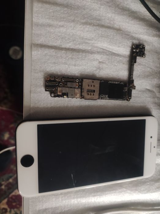 Лот айфонів 6-7-7+8