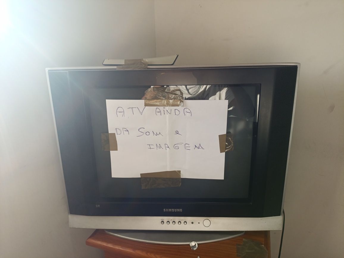 Tv Samsung em ótimo estado