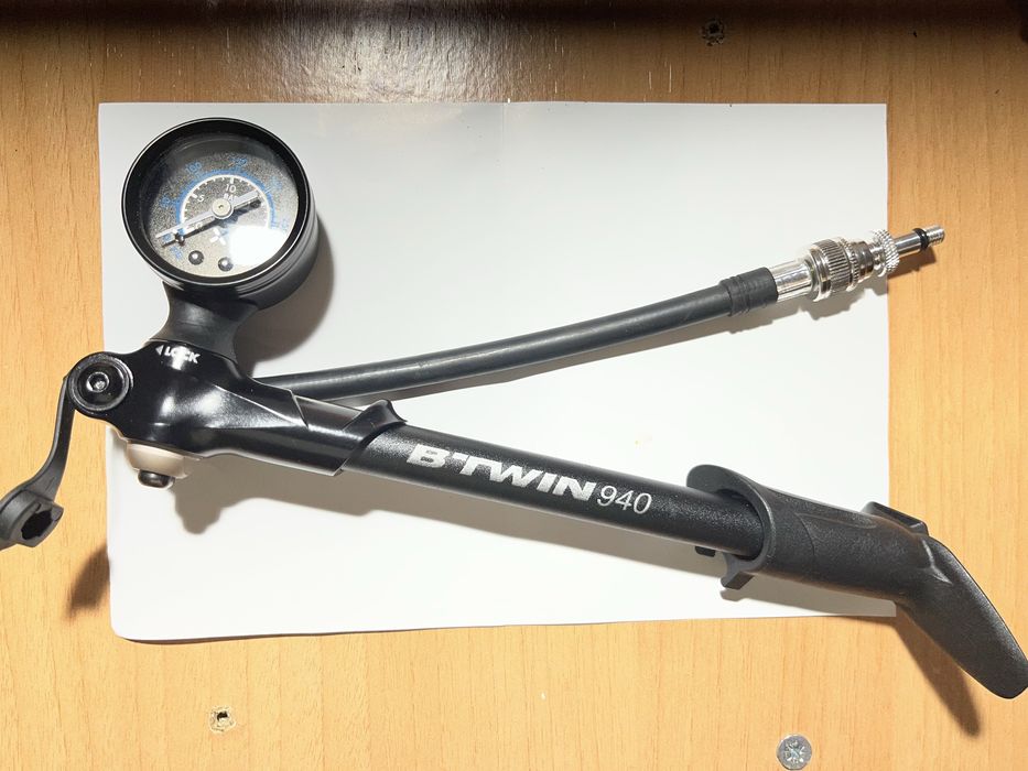 Bomba amortecedor e suspensão