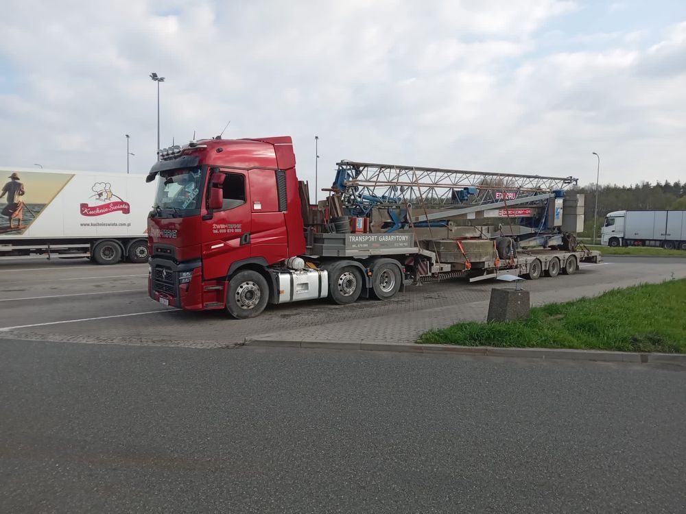 Transporty ponadgabarytowe, maszyn rolniczych, sprzętu ciężkiego