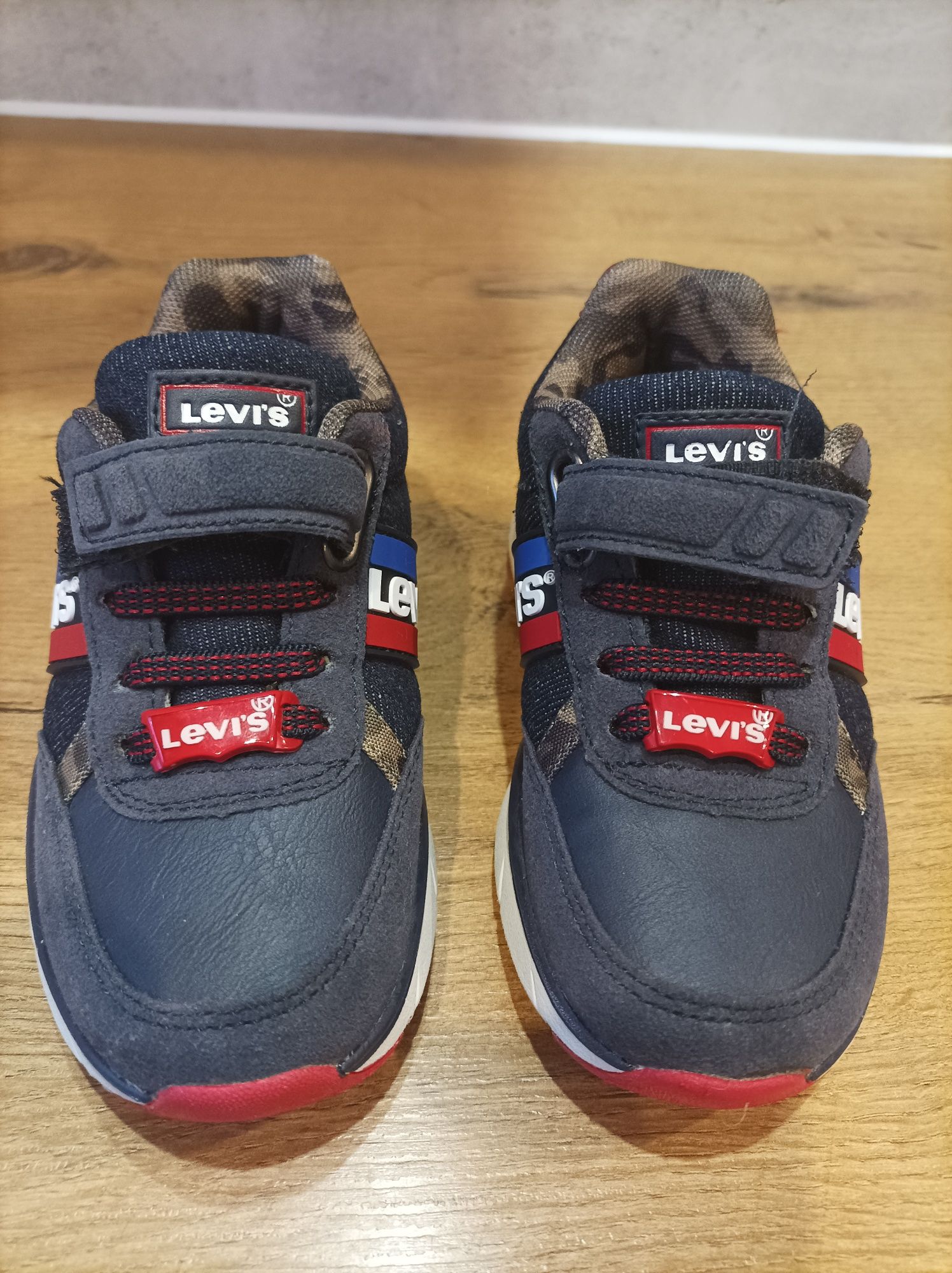 Nowe buty chłopięce Levi's rozmiar 26