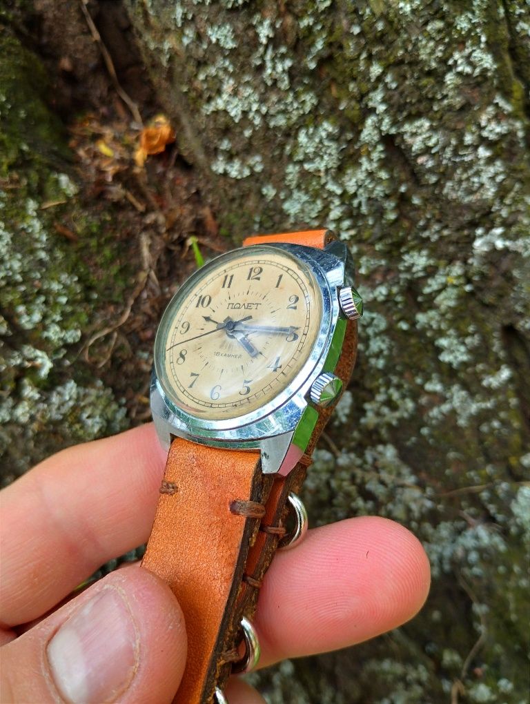 Часы Полет Будильник 18 камней производства СССР