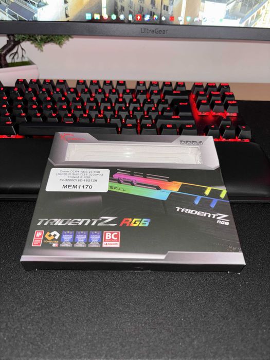 G.Skill Kit 16GB (2 X 8GB) DDR4 3200MHz Trident Z RGB AMD CL16