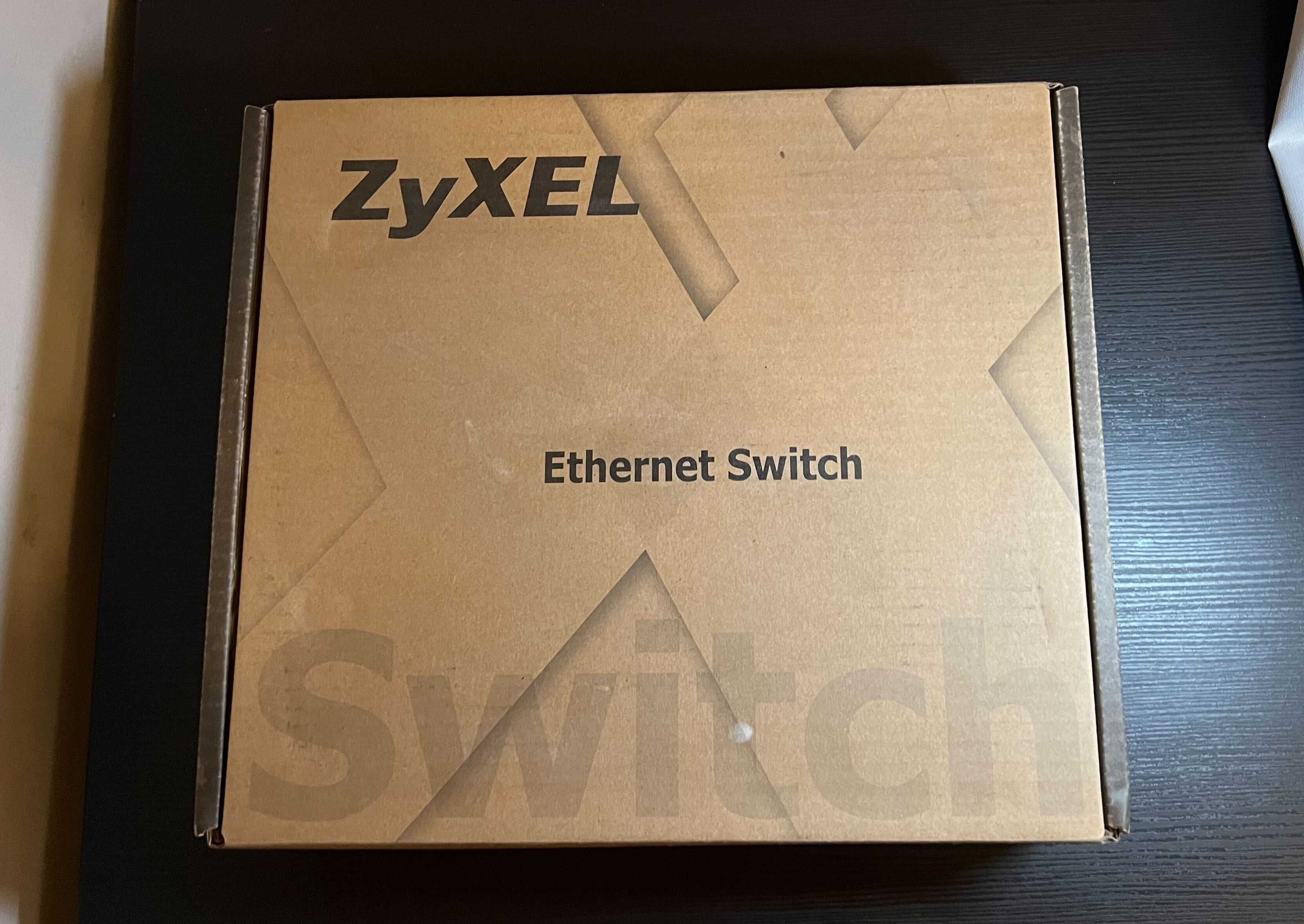 Switch PoE ZYXEL ES1100-16P 100Mb/s niezarządzalny