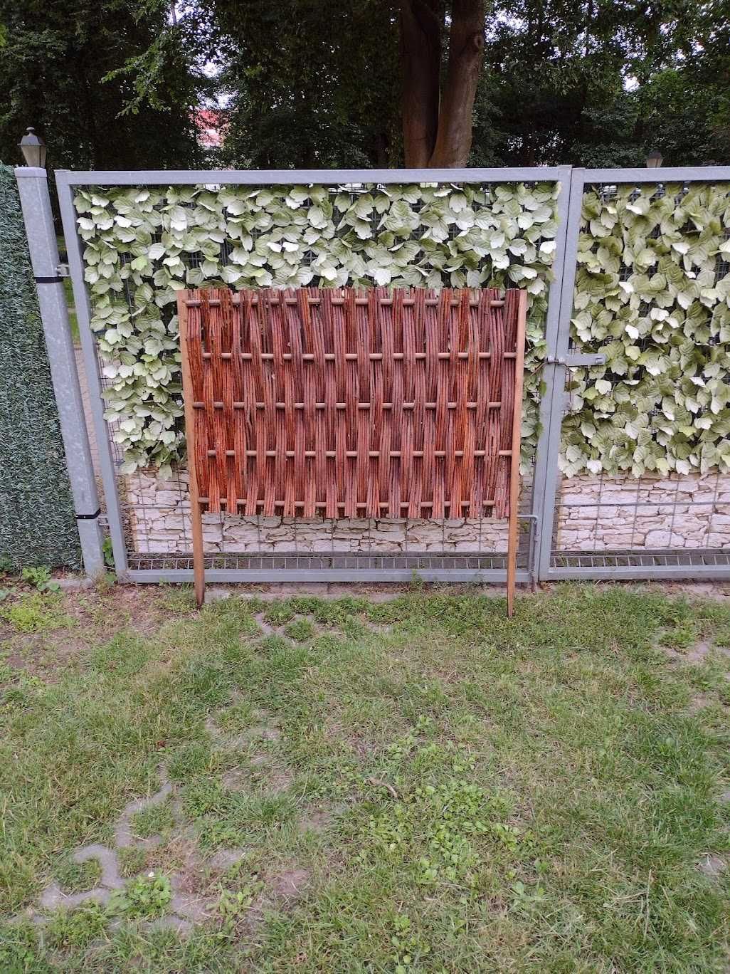 Sprzedam brązowy płotek ogrodowy