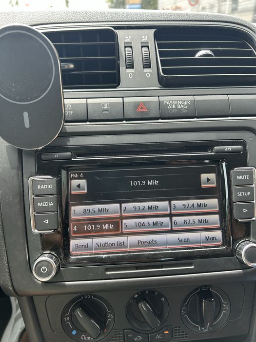 Rádio para VW (Polo, Golf, Touran, Caddy, etc)