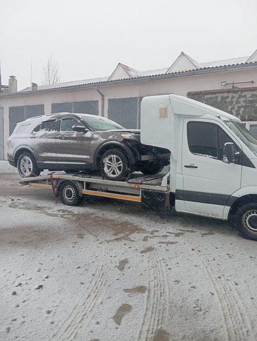 Послуги евакуатора 24/7 автовикуп.