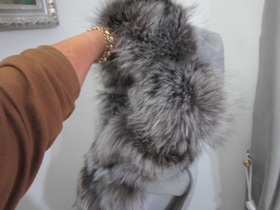 rezerwacja Hit długa kamizelka cieplutka z futrem naturalnym lisa