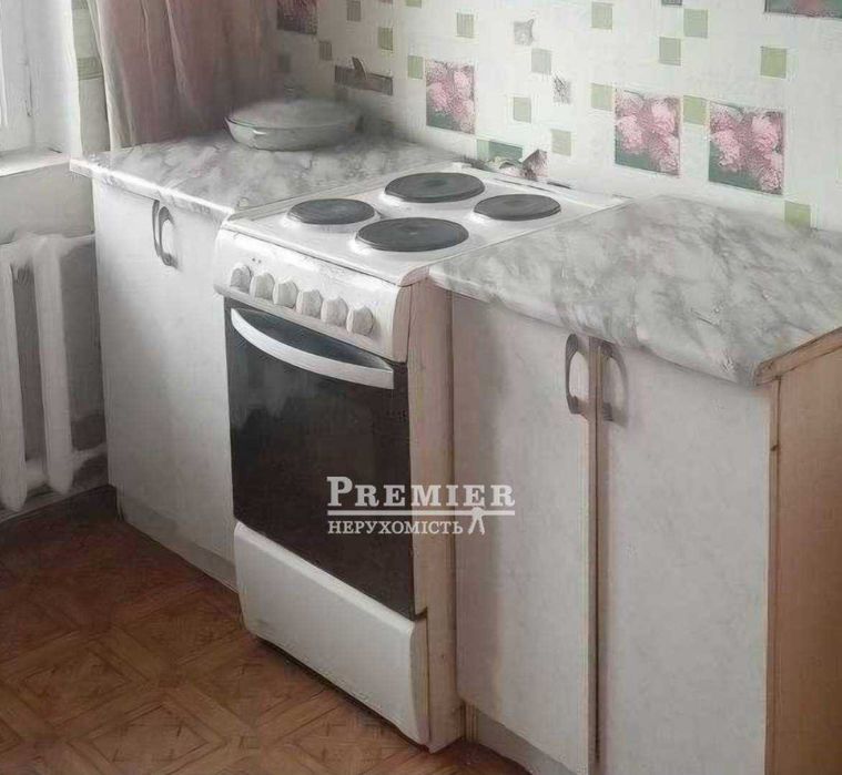 Продам квартиру на Марсельській. Ремонт. Сотовий проект.