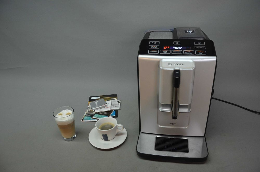 Автоматична кавомашина Bosch VeroCup 300 TIS 30321 біла 
16 580 —