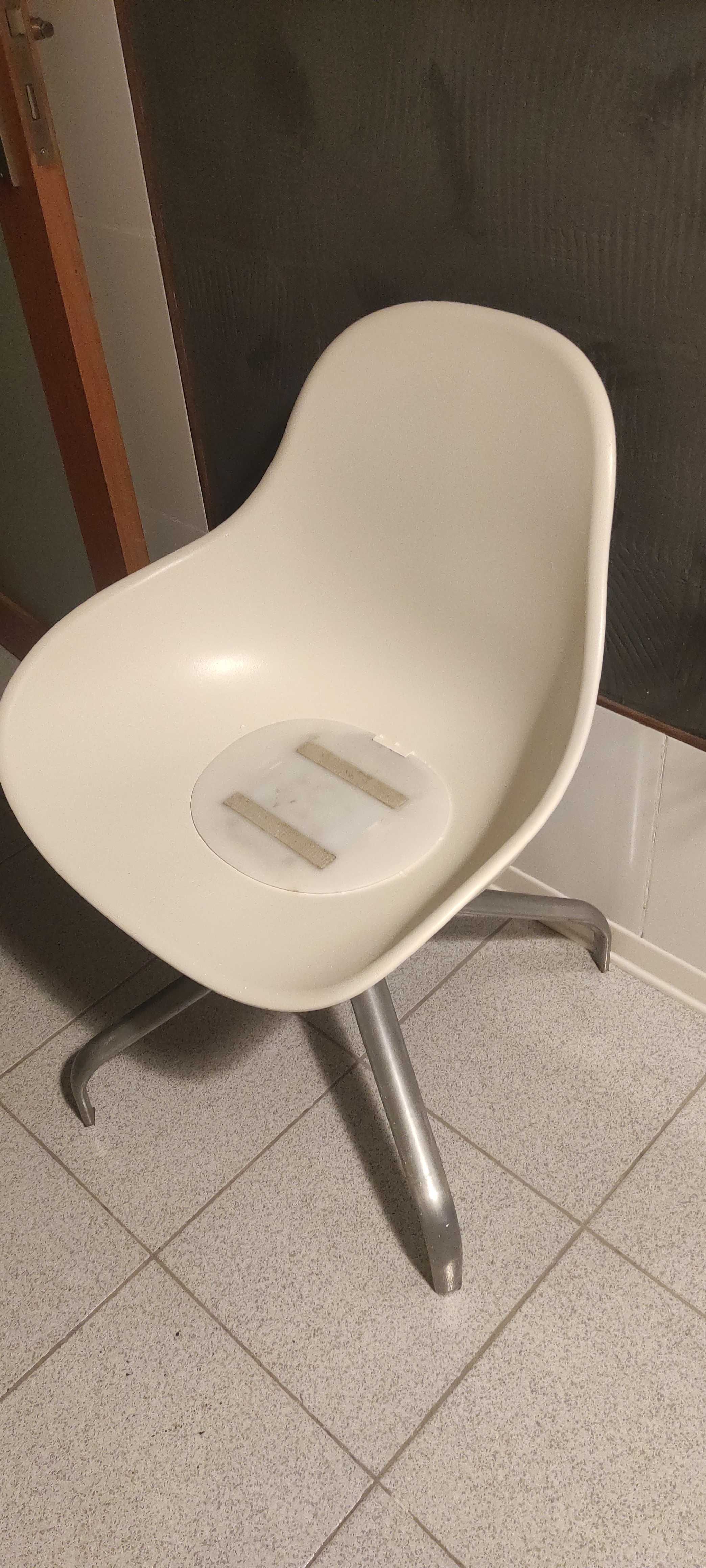 Cadeiras Ikea, giratoria