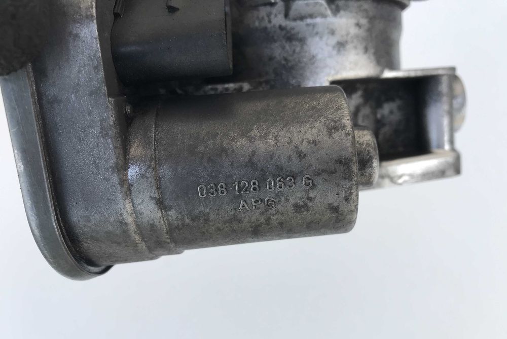 Дросельна заслонка Volkswagen Jetta. Passat B6. Touran 1.9TDI - 2.0TDI