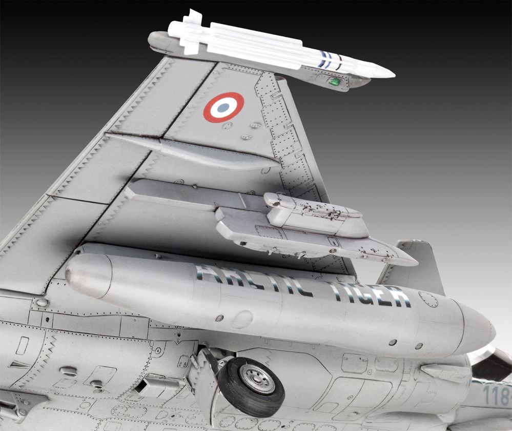 SAMOLOT model 1/48 Revell 03901 DASSAULT RAFALE C