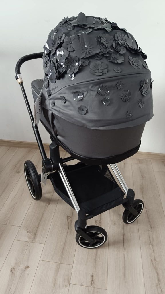 Cybex priam 4.0  simply flowers grey 2w1