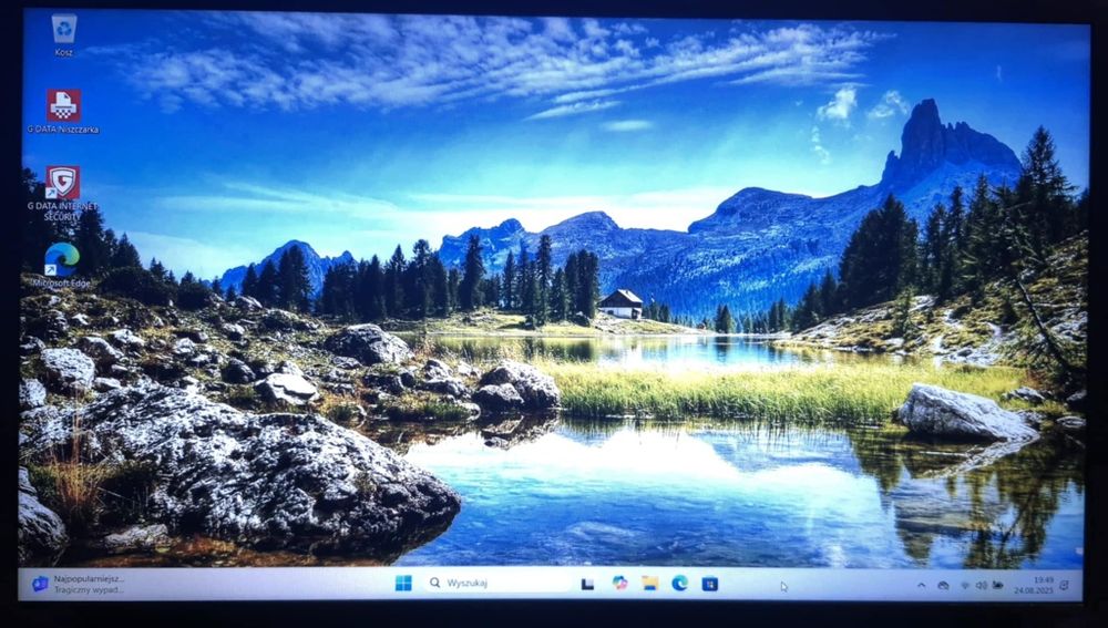 Laptop/Notebook z procesorem Intel Core i5 8gen 8GB RAM 256GB NVMe SSD