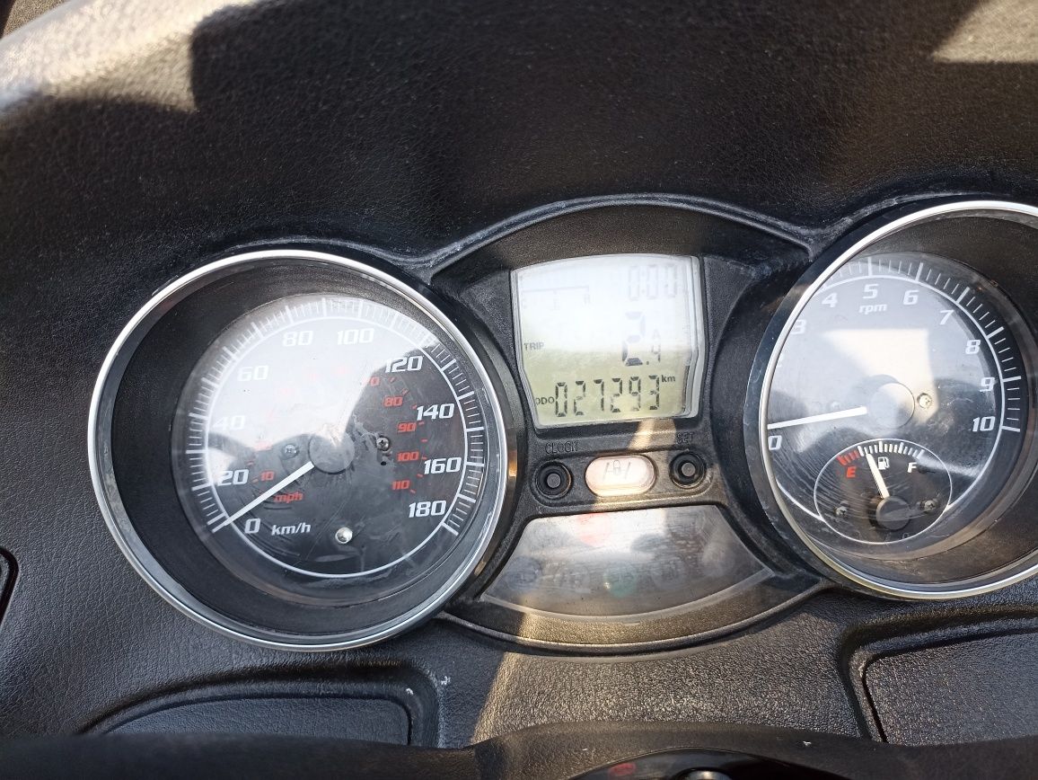 Piaggio MP3. 500