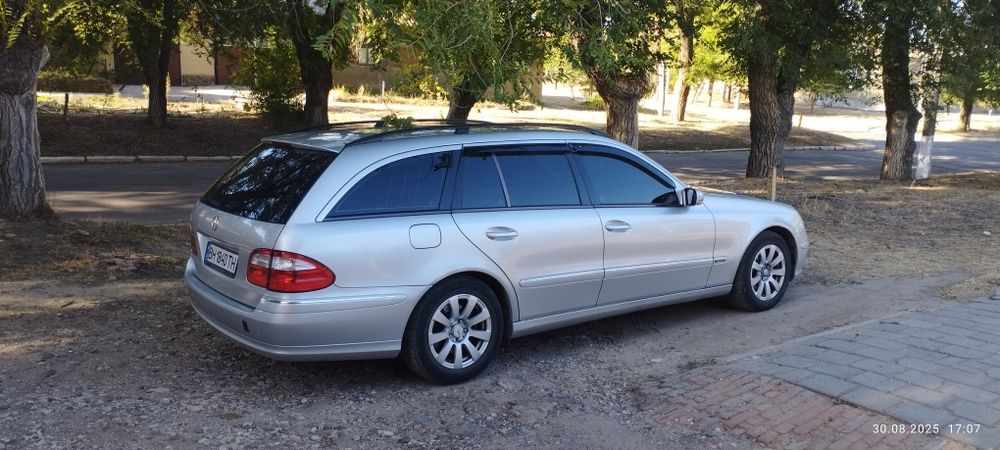 Продам Мерседес Е270