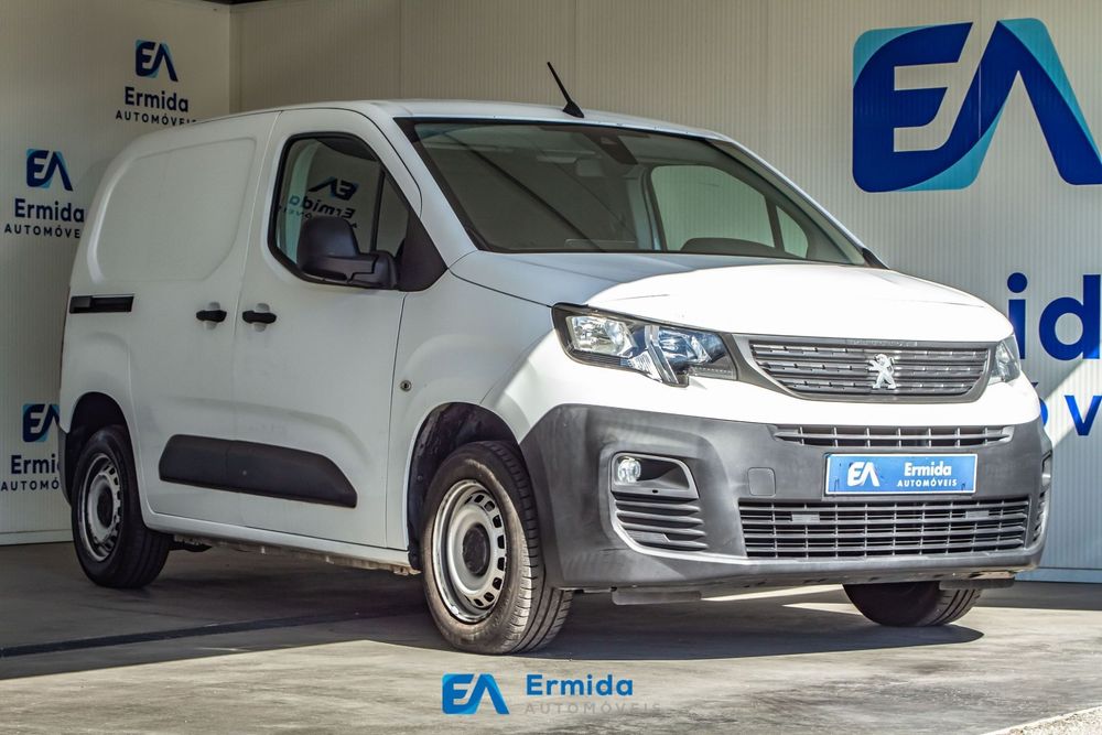 Peugeot Partner 1.5 BlueHDi Asphalt Standard