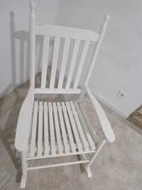 Cadeira de baloiço / amamentação branca