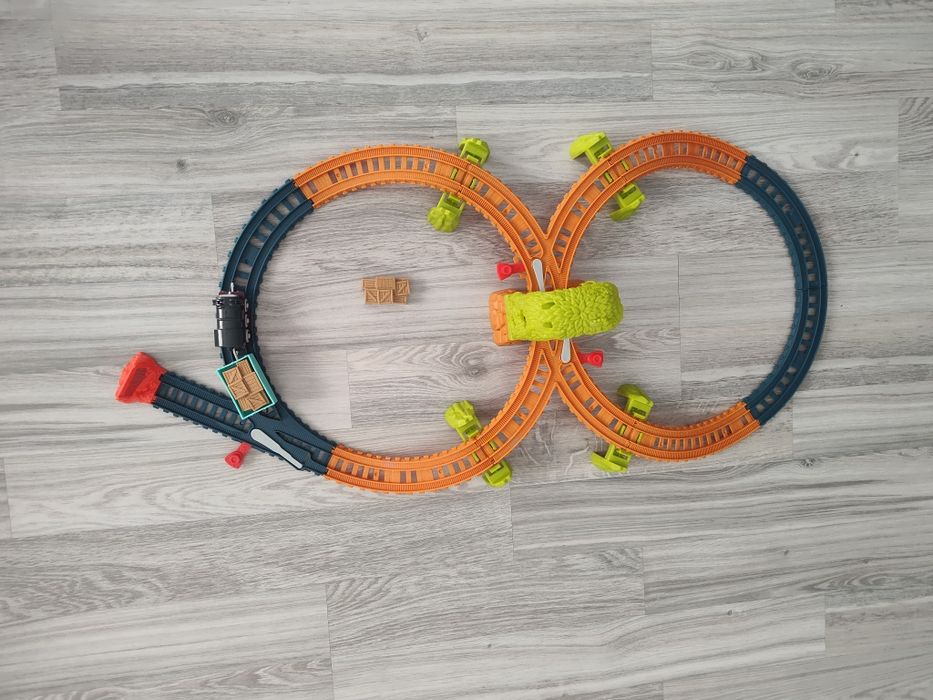 Tomek i Przyjaciele Diesel i zestaw torów z pętlą