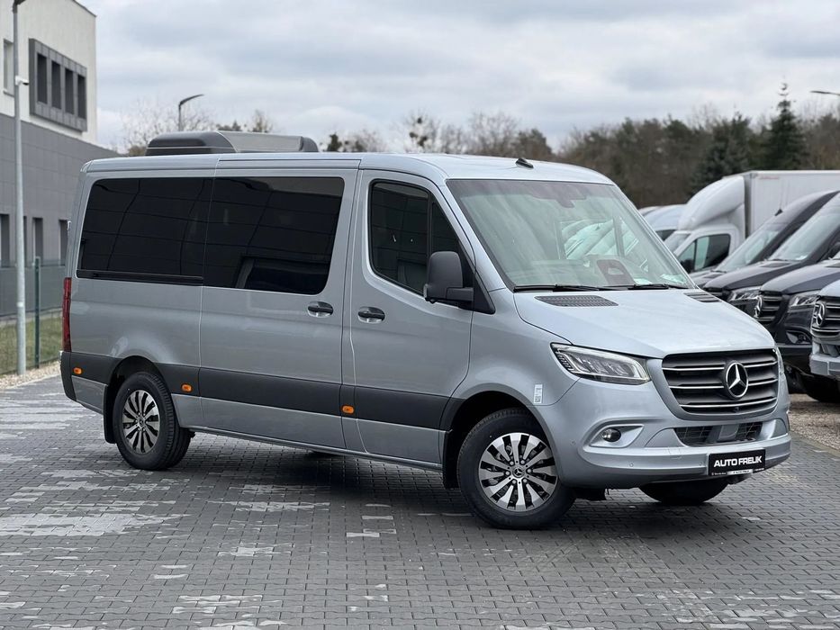 Mercedes-Benz Sprinter Sprinter Tourer 317 (170 KM) średni L2H1 9-osobowy Automat LED PRO