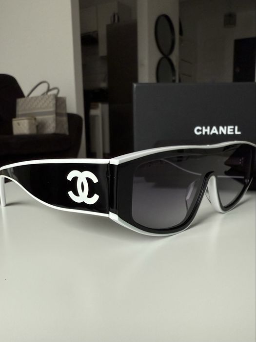 Okularu damskie Chanel